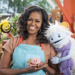 Michelle Obama llegará a los niños de la mano de "Mochi"