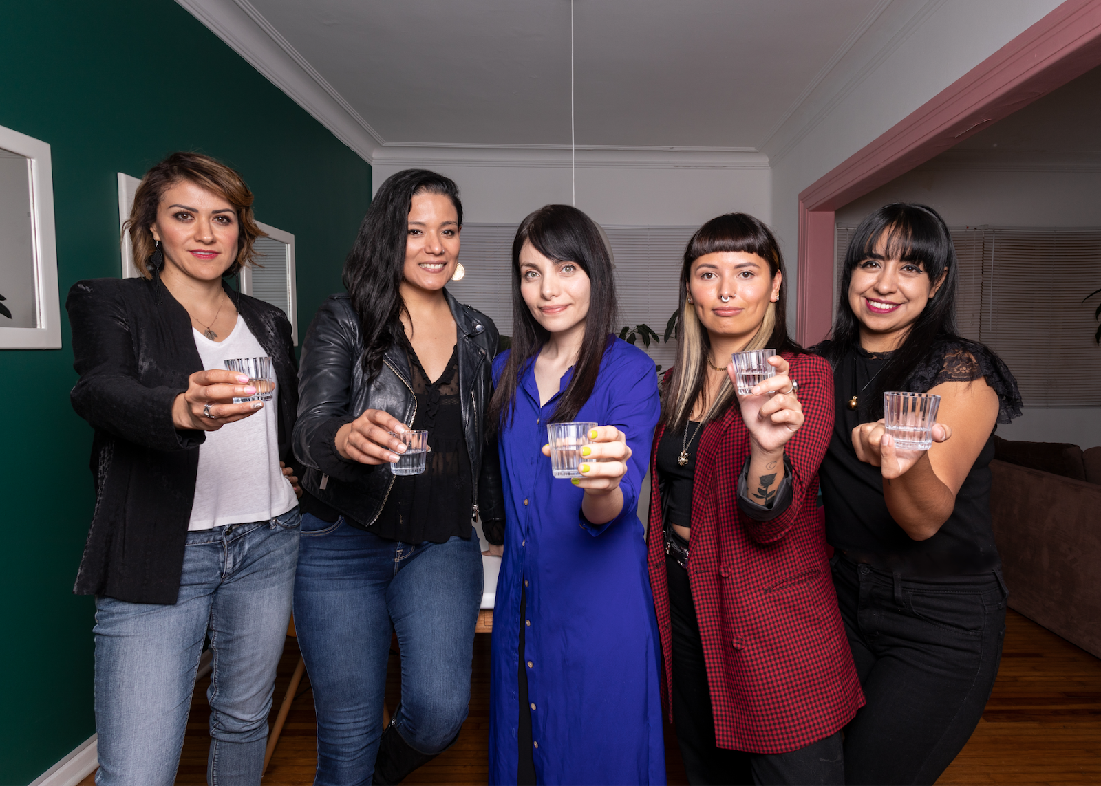 "Mitre", el mezcal que celebra a mujeres que inspiran