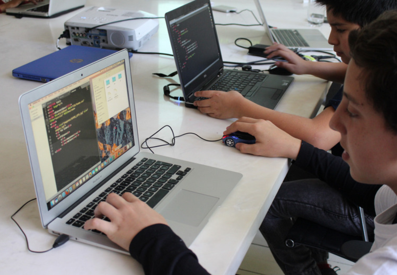 5 habilidades que los niñas y niños aprenden en Dekids